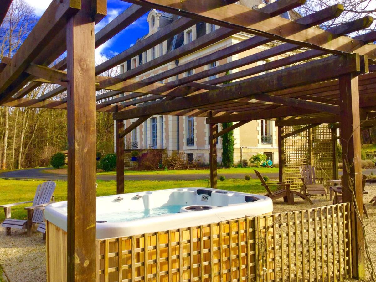 Chateau Des Essards Avec Piscine Et Jacuzzi Langeais Exterior photo
